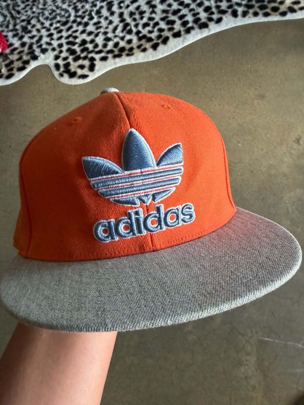 Adidas Originals 210 Fitted FlexFit Flat Brim Orange and Gray Hat Size 7 1/4 - 7